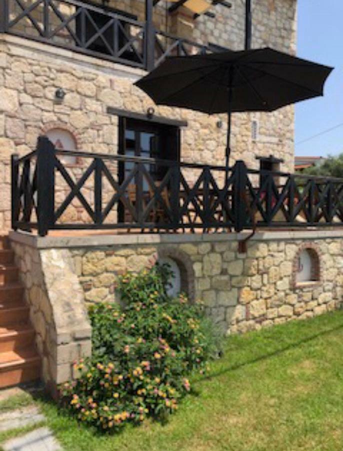 Holliday Stone Villa Psakoudia Exterior foto