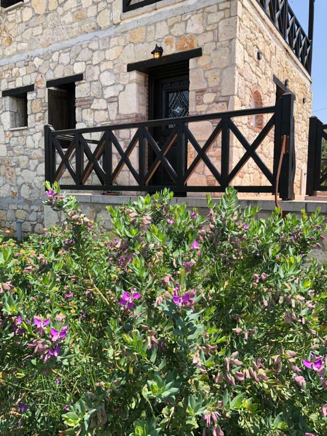Holliday Stone Villa Psakoudia Exterior foto